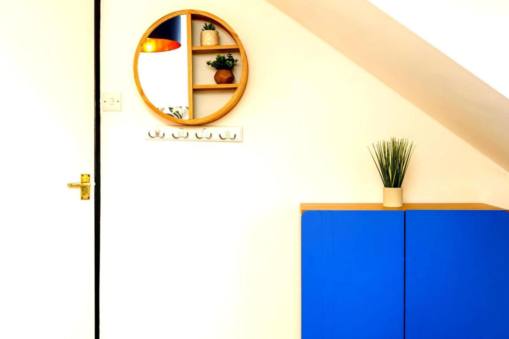 Spacious 4-bed | Wifi | Parking | Workspace Casa de Férias *