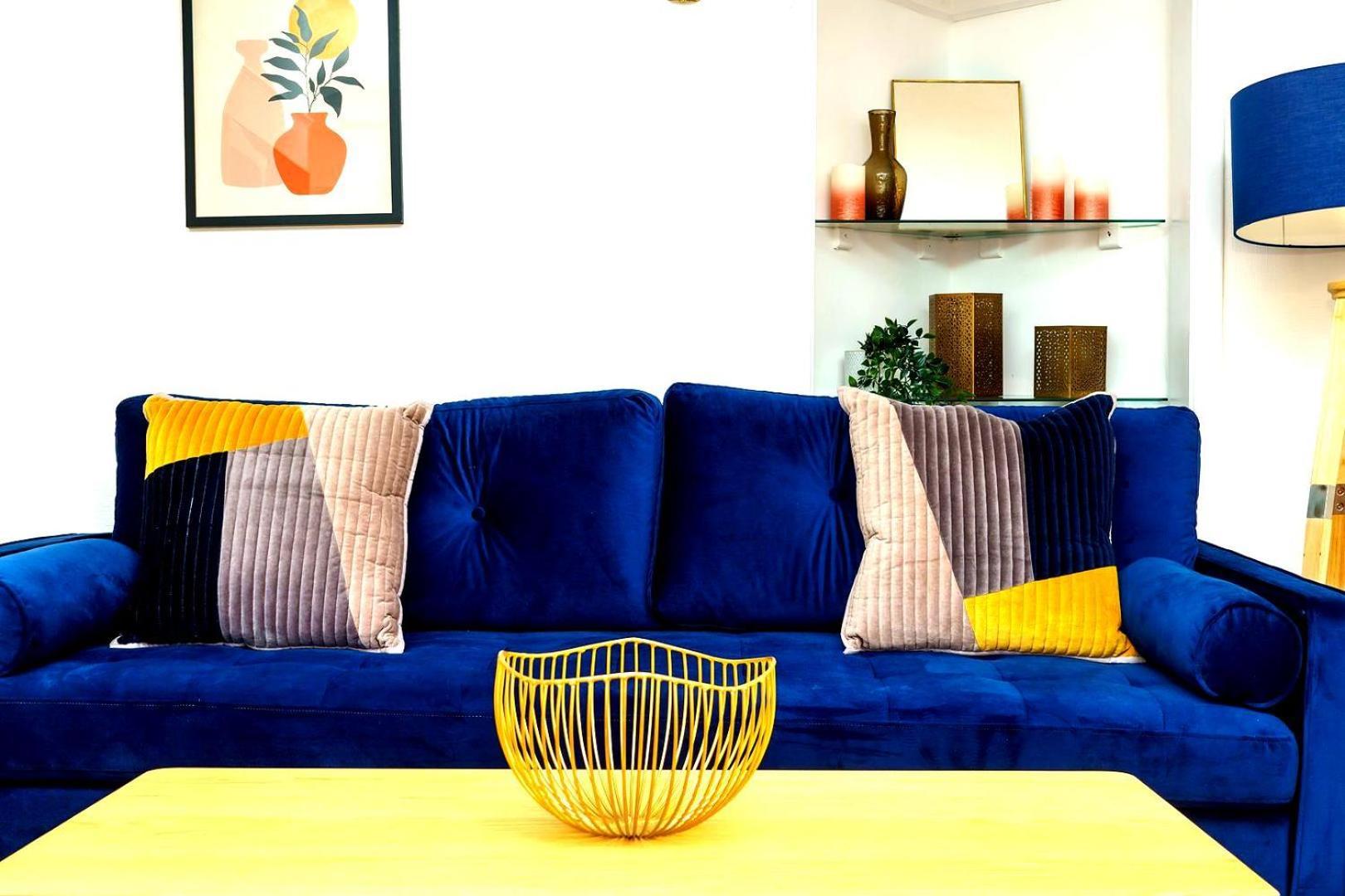 Spacious 4-bed | Wifi | Parking | Workspace Casa de Férias