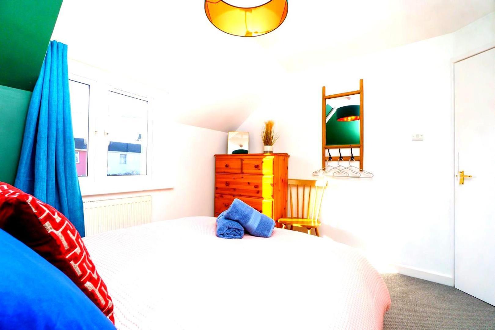 Casa de Férias Spacious 4-bed | Wifi | Parking | Workspace Bristol