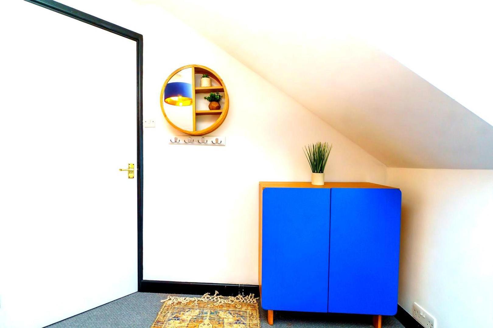 Spacious 4-bed | Wifi | Parking | Workspace * Bristol